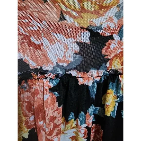 Women's Bobbie Brooks Ladies' Size XL Bell Sleeve Floral Blouse - Picture 5 of 5